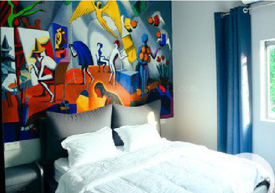 涡阳对于酒店的墙体彩绘而言更注重哪些方面？